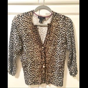 White House | Black Market⚫️⚪️Animal Print Sweater